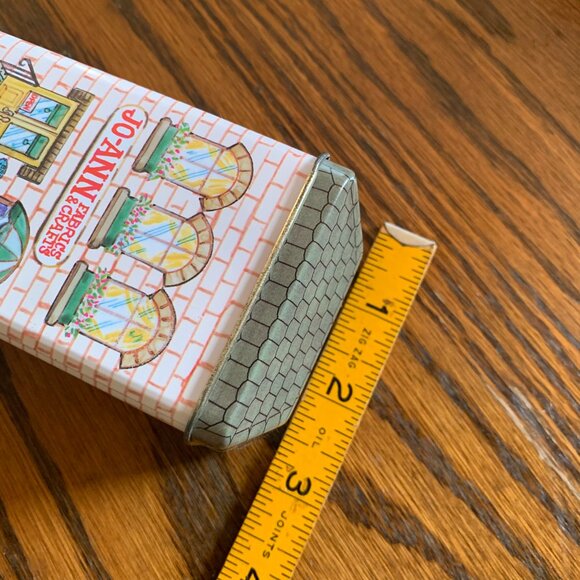 Vintage Jo-Ann's Fabrics & Crafts Metal Tin Container & Mini Sewing Kit Sewist - Picture 7 of 8